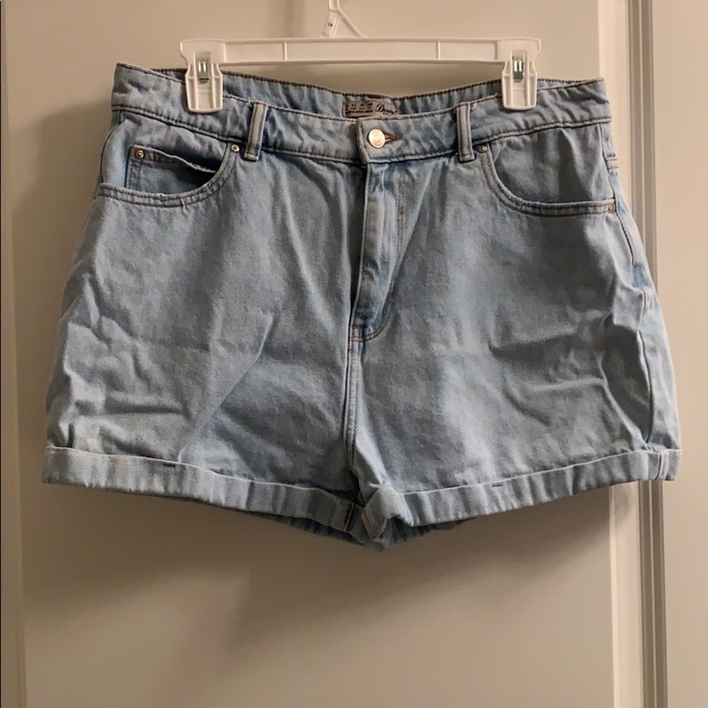 High waisted light wash denim shorts